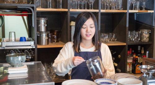 娱乐吃瓜酱大学老师,大学老师背后的故事